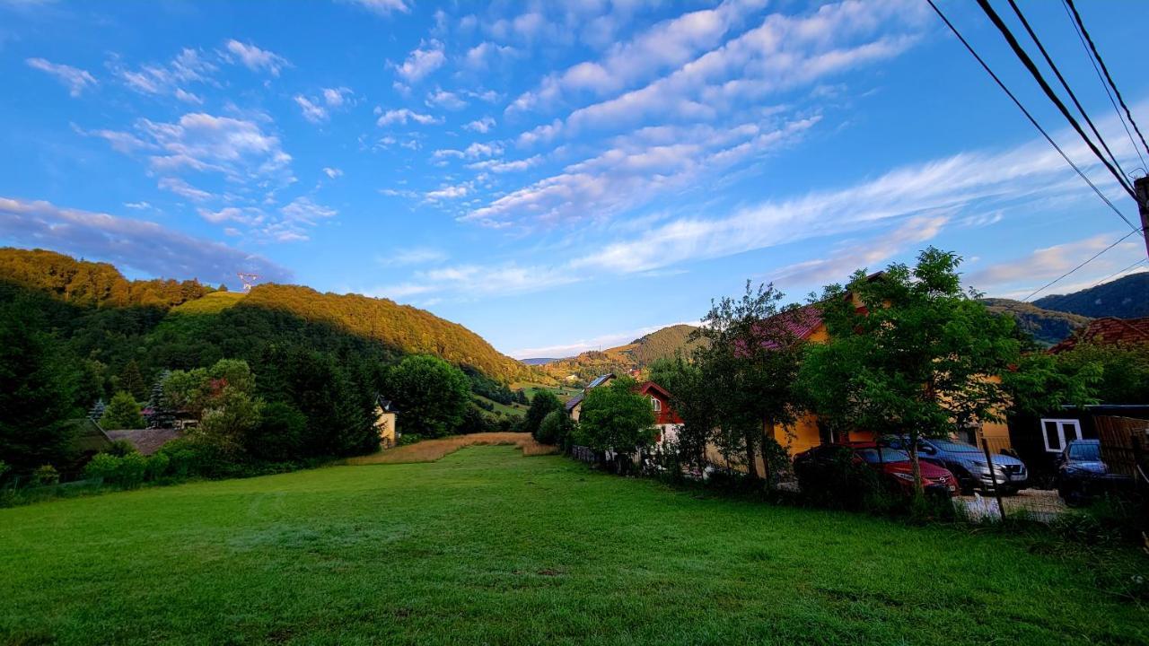 Villa Casablanca Podu Dimbovitei Exterior foto