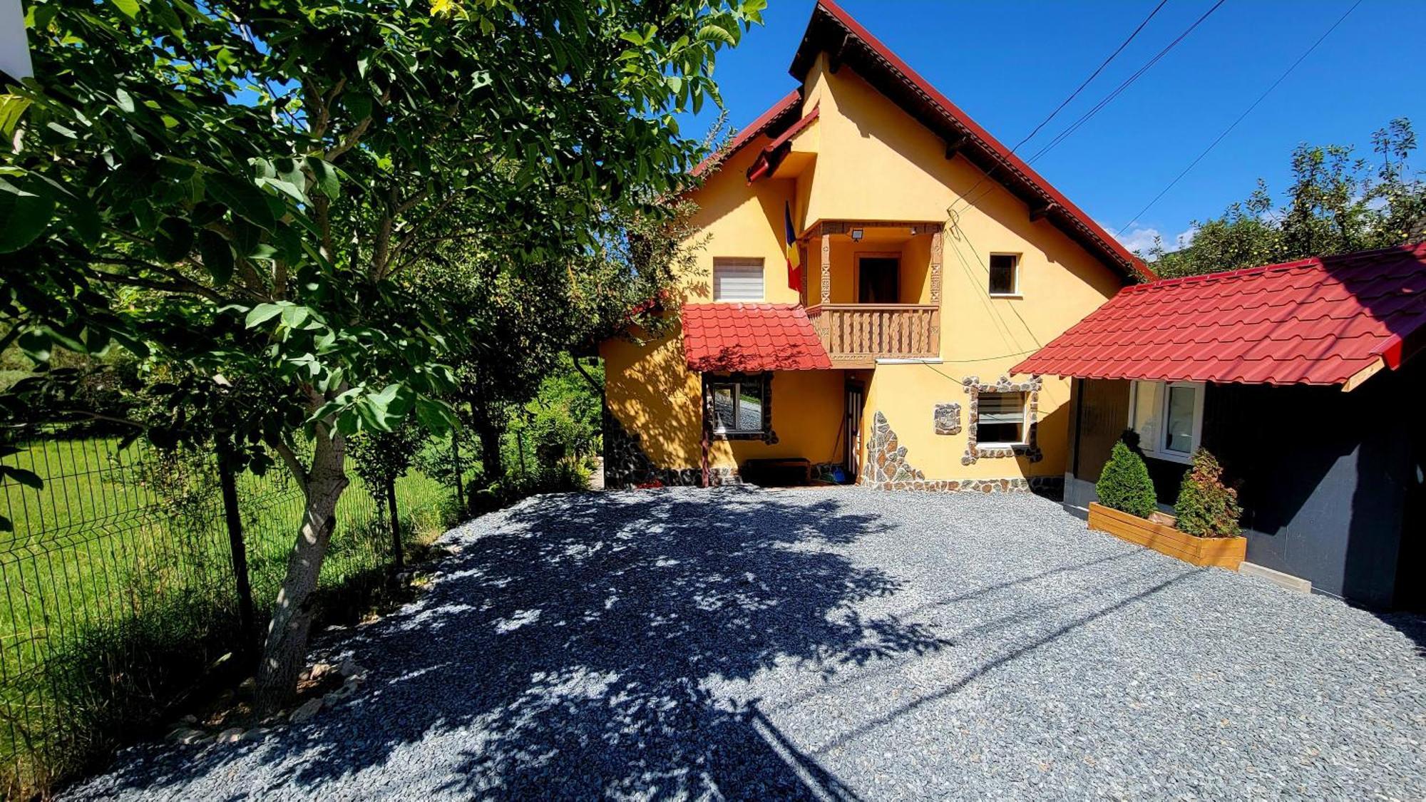 Villa Casablanca Podu Dimbovitei Exterior foto